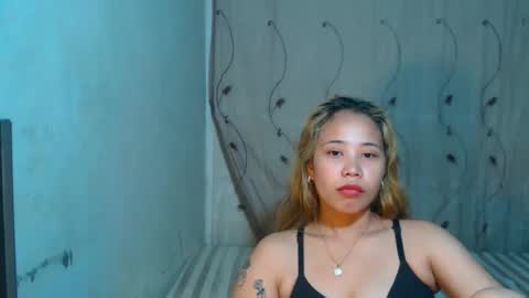 jeanken and jelian online show from November 12, 1:41 am