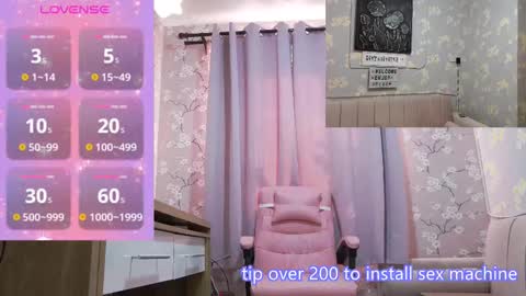 Snapshot of sexyhottease69 chatting on February 17, 2:06 pm Flavia online show from February 17, 2:06 pm