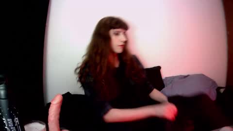 elsathedarlin online show from December 1, 1:58 am