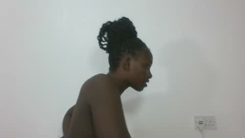 Snapshot of sexyjoane chatting on March 4, 5:45 pm JOAN online show from March 4, 5:45 pm