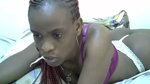 Snapshot of sexyliah chatting on October 5, 9:50 am sexy liah online show from October 5, 9:50 am