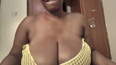 Snapshot of sexylily25 chatting on October 11, 12:59 am lily online show from October 11, 12:59 am