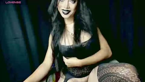 April online show from February 6, 11:40 pm