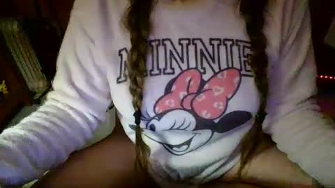 sexymisss24 online show from April 17, 10:34 pm