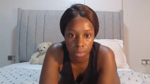 sexymonalisa1 online show from June 2, 5:31 am