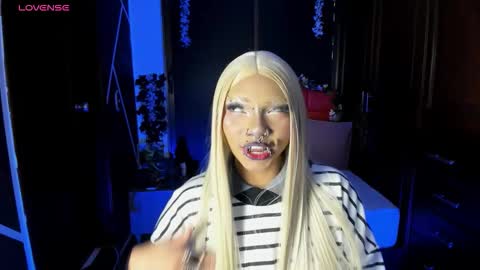 N A F online show from January 10, 8:14 pm