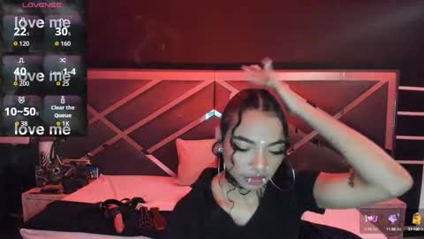 Snapshot of sexynaf chatting on September 27, 8:17 pm N A F online show from September 27, 8:17 pm