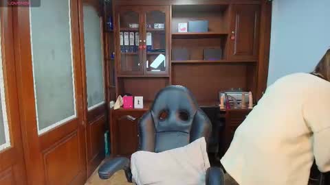 R A C H E L online show from February 6, 11:57 am