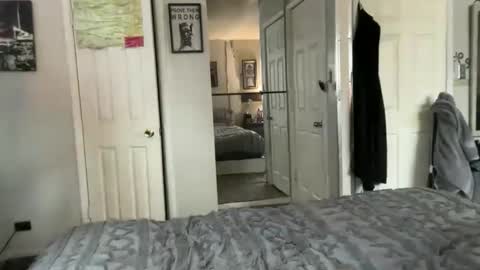 sexyred77713 online show from March 6, 7:46 pm