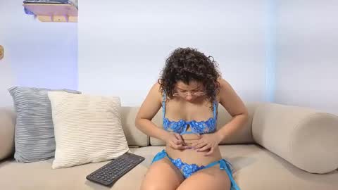 Ivanna and Esteban online show from November 20, 11:09 am