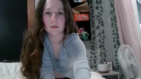 Snapshot of sexystephanie04 chatting on October 6, 2:29 am sexystephanie04 online show from October 6, 2:29 am