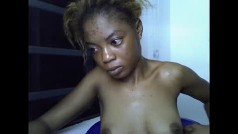 sexyxpeach online show from November 28, 2:41 am