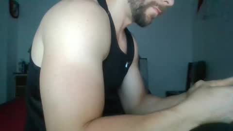 Snapshot of sexyyphilip chatting on October 4, 11:46 pm sexyyphilip online show from October 4, 11:46 pm