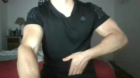 Snapshot of sexyyphilip chatting on October 16, 1:16 am sexyyphilip online show from October 16, 1:16 am