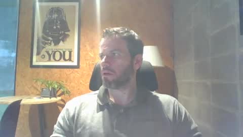 shad0w_hunter online show from December 9, 9:26 pm