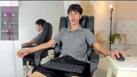 shady_stone online show from November 13, 9:50 pm