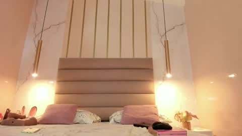 shaidy_scott online show from December 17, 7:42 pm