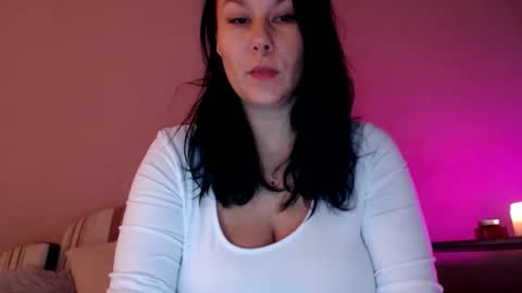 Snapshot of shakeit_good chatting on October 21, 5:56 am Mila online show from October 21, 5:56 am