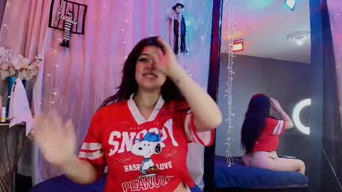 Snapshot of shalyn_lux chatting on October 16, 4:45 am shalyn_lux online show from October 16, 4:45 am