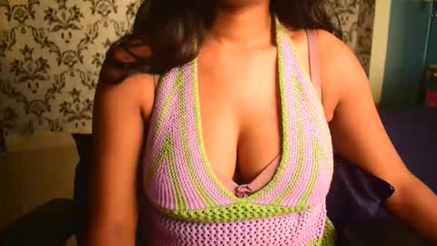 Snapshot of shanaya_indian chatting on September 12, 4:25 am shanaya indian online show from September 12, 4:25 am