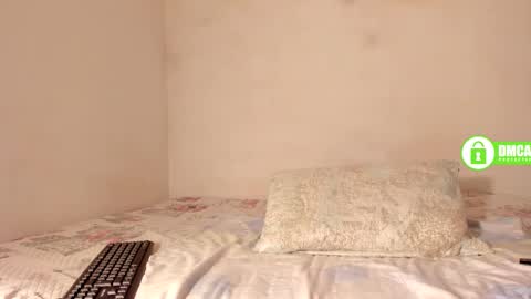 Snapshot of shaniblack chatting on February 25, 10:09 pm Danna online show from February 25, 10:09 pm