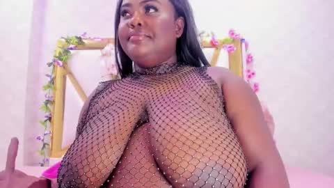 Snapshot of shantaladdams chatting on October 14, 2:36 am Shantal online show from October 14, 2:36 am
