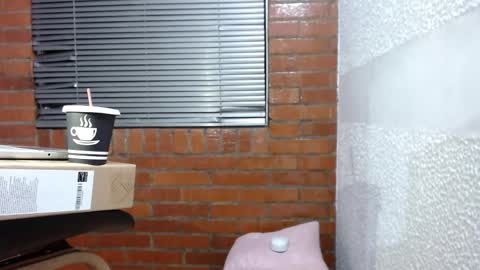shara_rios online show from May 15, 3:26 am