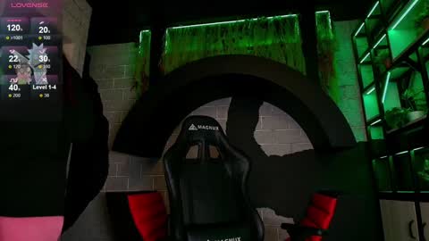 SharaRoss online show from December 22, 11:11 am