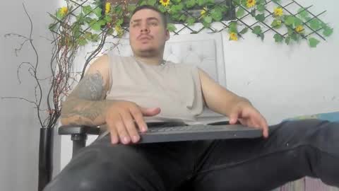 jhon deibyd online show from November 4, 4:25 am