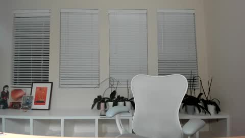 Sharkgirl online show from January 28, 1:39 am