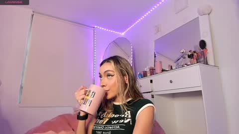 Sharom Smith online show from February 5, 10:30 am