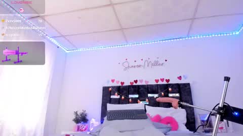 Sharon Independent model online show from February 14, 5:14 pm