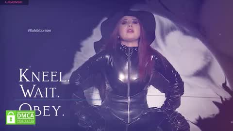 Snapshot of sharoon_gold chatting on October 8, 5:13 am Your mistress Sharon online show from October 8, 5:13 am