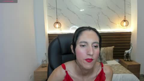 shary_leon_ online show from May 14, 7:12 pm