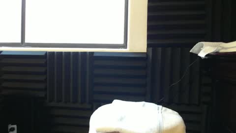 Snapshot of shavedvegasfun chatting on January 2, 8:13 pm shavedvegasfun online show from January 2, 8:13 pm