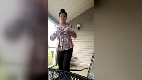 shawnicedeshai15 online show from June 24, 11:34 pm