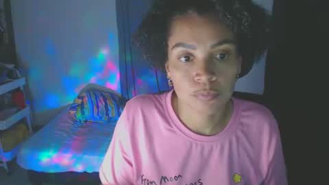 Snapshot of shayna_cute chatting on February 24, 12:09 am Shayna online show from February 24, 12:09 am