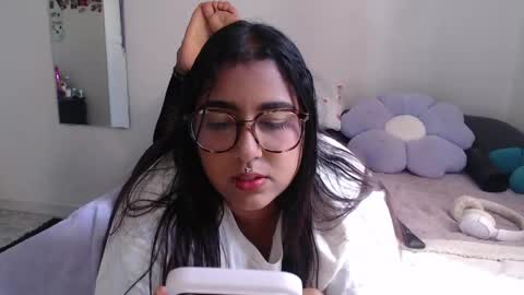 Heidy  online show from May 11, 12:34 pm