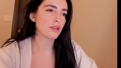 sheisallthat online show from November 8, 3:42 am