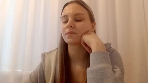 Lisa online show from February 20, 6:26 am