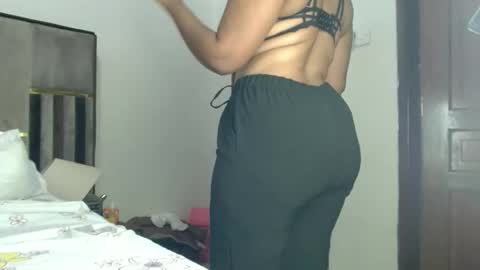 Snapshot of sherrysaa chatting on February 16, 3:59 pm Sherry l online show from February 16, 3:59 pm