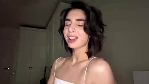Amy online show from May 11, 4:04 pm