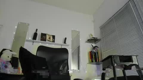 shetthkaterin online show from April 29, 3:44 am