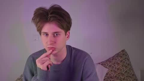 Nenedent online show from March 26, 9:42 pm