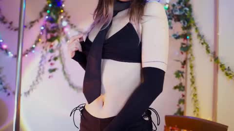 Snapshot of shiny_jail chatting on February 18, 10:36 pm JennyMira THANK YOU FOR 77 777 online show from February 18, 10:36 pm
