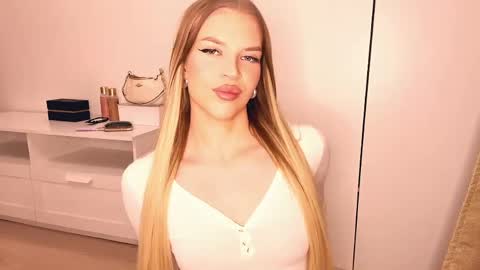 shirapung online show from April 19, 6:10 pm