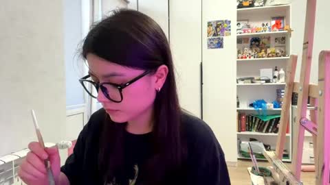 Marie online show from May 6, 2:34 pm