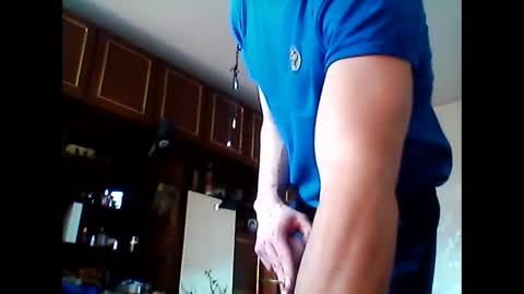 Snapshot of shootliker chatting on February 9, 9:05 am shootliker online show from February 9, 9:05 am