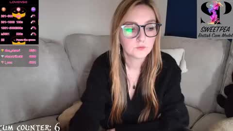 Snapshot of short_sweetpea chatting on October 14, 2:09 pm short sweetpea online show from October 14, 2:09 pm