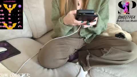 Snapshot of short_sweetpea chatting on October 1, 1:32 pm short sweetpea online show from October 1, 1:32 pm